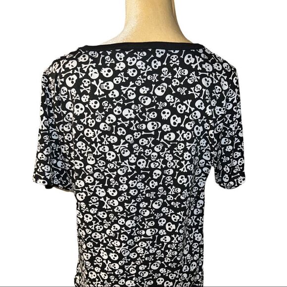 Lularoe black and white skull and crossbones top! - Picture 5 of 8